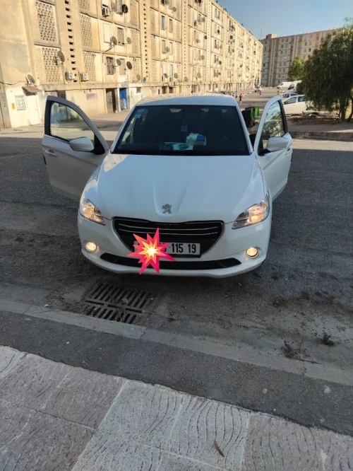 Peugeot 301 2015 pack luxe 