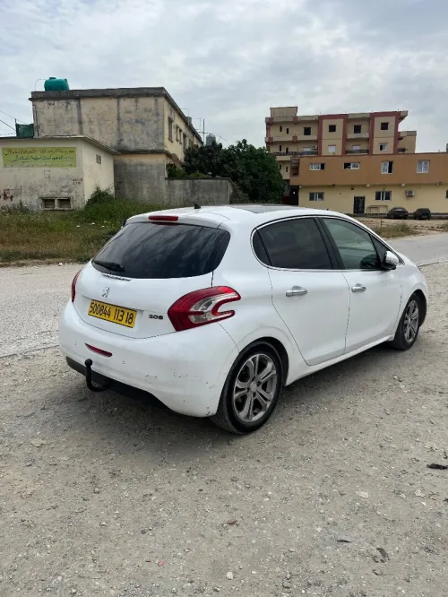 Peugeot 208 2013 Allure