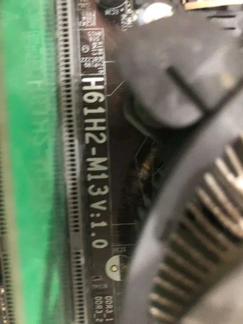 H61 cpu g2020 ram 2 et 4 pou l'essai