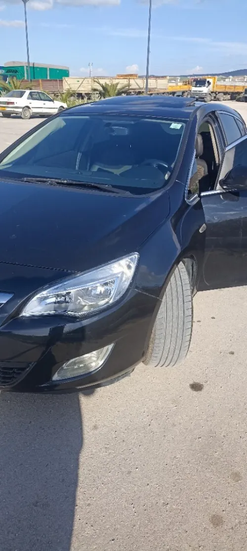 Opel Astra 2013 COSMO