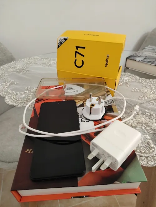 Realme C71 /  8/256