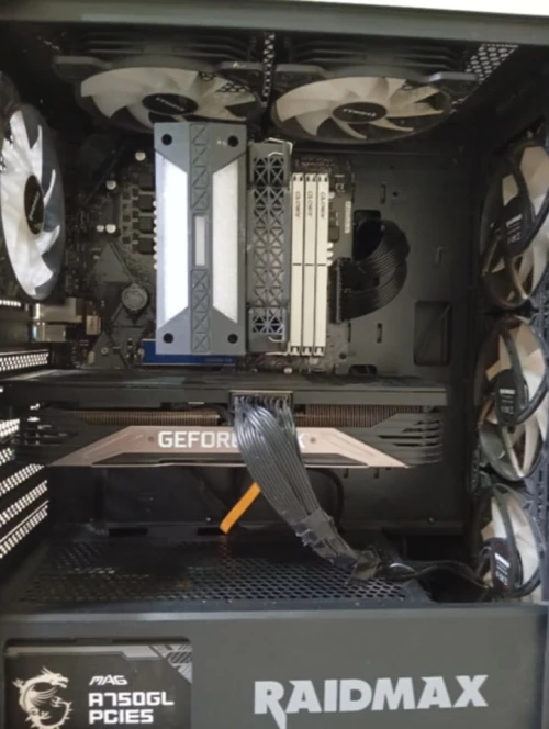 Rtx 3070 gainward phoenix 3fan rgb