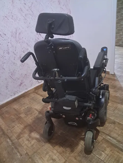 Feuteil roulant électrique 