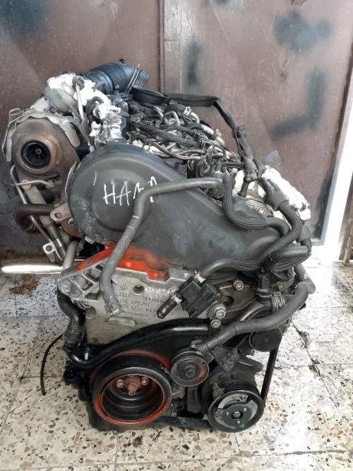 Moteur audi Q3 03L