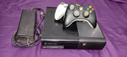 Xbox 360 super slim