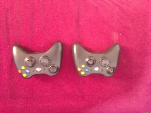 vente deux manette XBOX 360 & cable