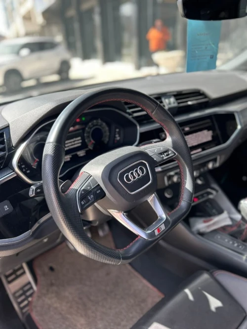 Audi Q3 2024 Sline
