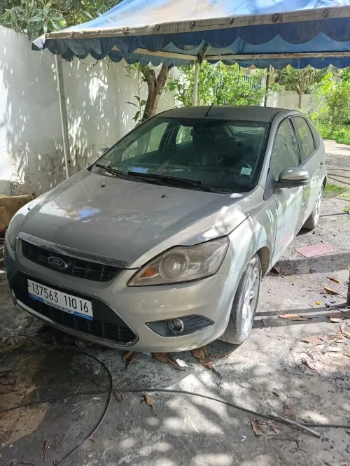 Ford Focus 4 portes 2010 Focus 4 portes