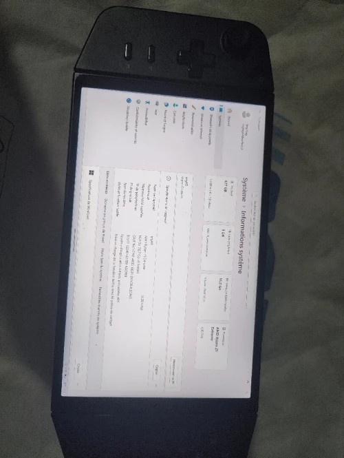 Lenovo légion Go gaming 2in1 AMD Ryzen Z1 extrême 16/512 SSD 144hz