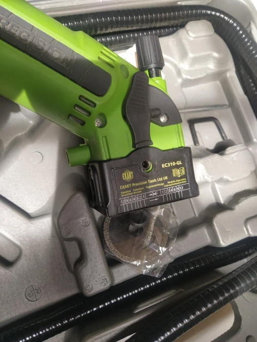 Mini scie de précision 