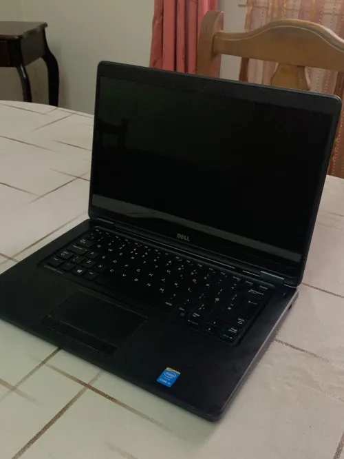 I5 5ème 8go RAM 512go SSD écran tactile