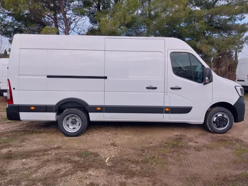 Renault Master 2025