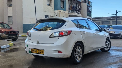 Mazda 3 2014 hatchback