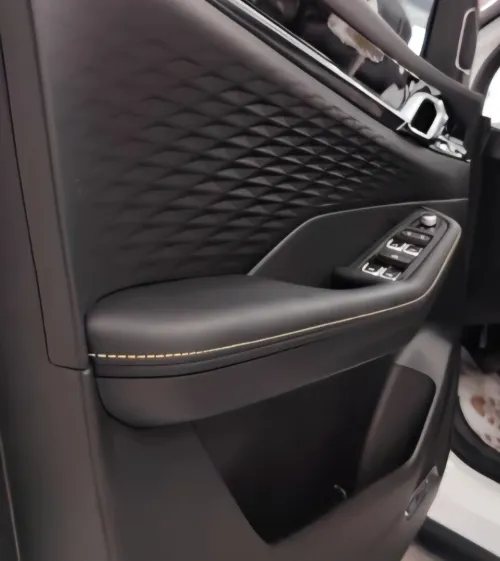 Geely Coolray 2025 Full / rouge