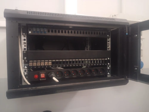 Installation Réseau Informatique et fibre optique 