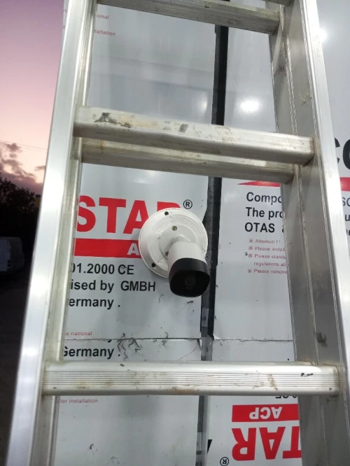 INSTALLATION ET RÉPARATION CAMÉRA DE SURVEILLANCE