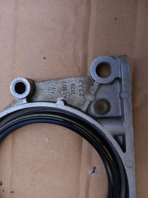 Joint et cache pour moteur BMW