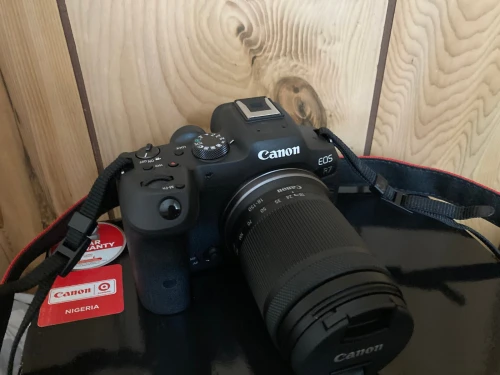 Canon R7 avec 18-150 RF-S