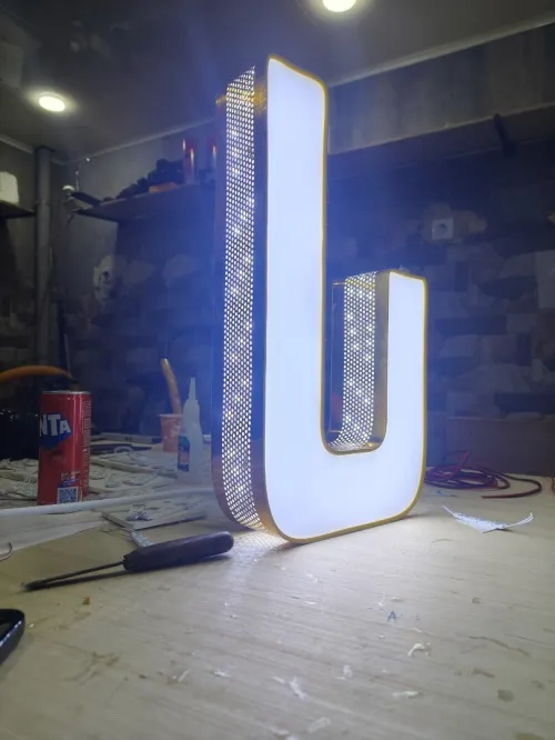 Enseigne lumineuse, habiallge