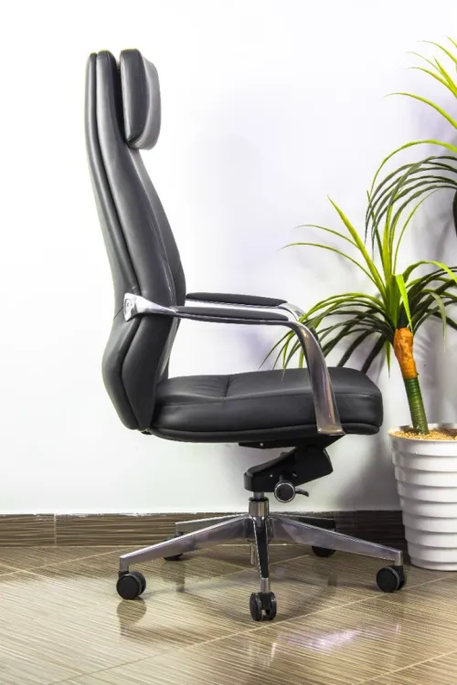 Chaise PDG élégante 