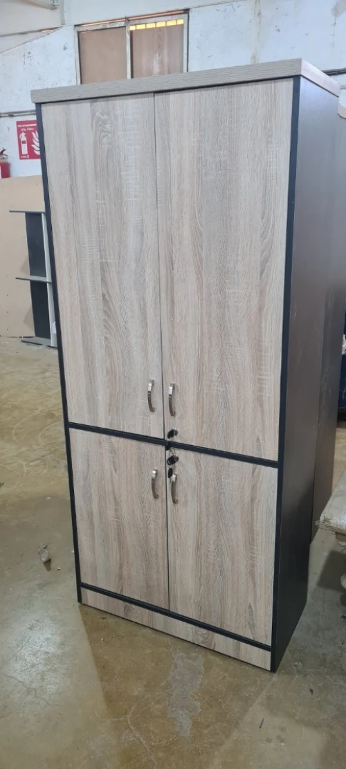 Ensemble de Bureau Responsable Tassili