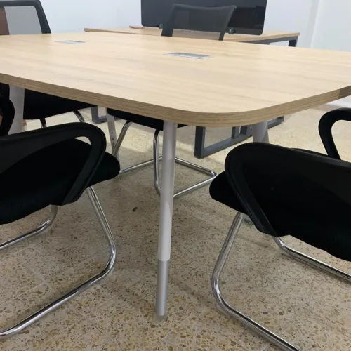 TABLE DE REUNION DIFFERENT DIMENSION 