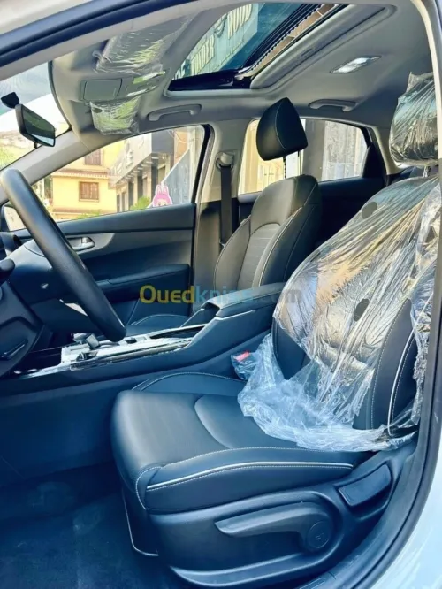 Kia K3 2025 Luxury