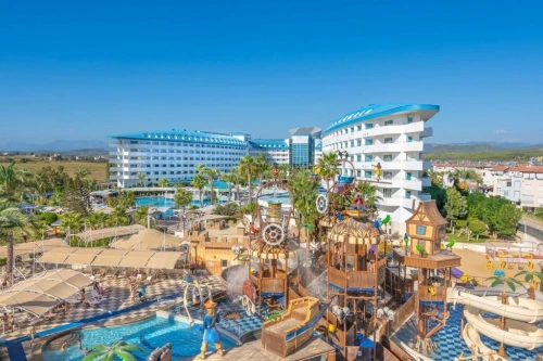  VOYAGE ORGANISÉ Antalya & Istanbul 2025