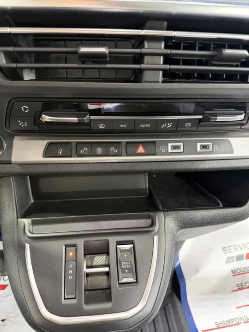 Peugeot Traveller 2025 Business Pack