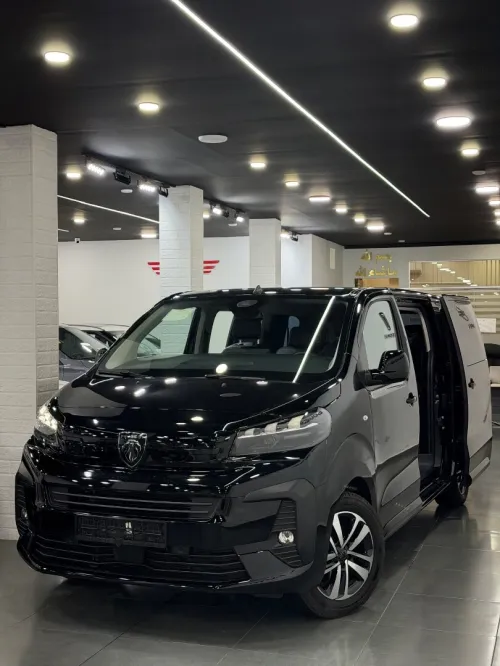Peugeot Traveller 2025 Business Pack