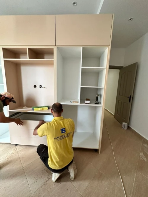 TRAVAUX DE RENOVATION ET D'AMENAGEMENTS INTERIEURS