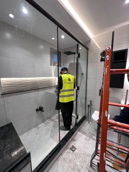 TRAVAUX DE RENOVATION ET D'AMENAGEMENTS INTERIEURS