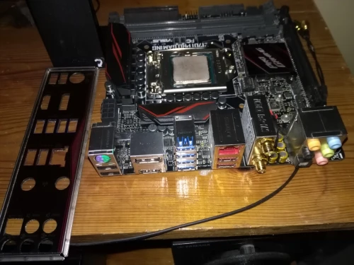 Asus Z170i Pro Gaming+RAM DDR4 HYPERX FURY 20GB (16GB+4GB) 2666