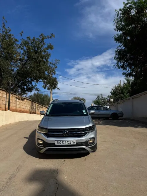 Volkswagen T-Cross 2023 Active