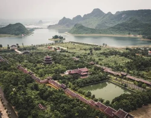 Circuit organisé au Vietnam de 10 Jours le prix est a partir 348 999 DA
