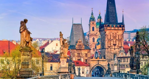 Circuit de 07 jours  Prague , Munich et Autriche le prix est a partir de 360 000 DA par personne
