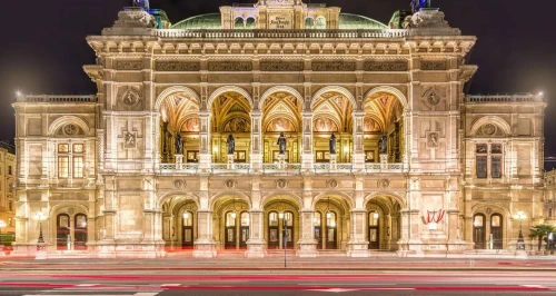 Circuit de 07 jours  Prague , Munich et Autriche le prix est a partir de 360 000 DA par personne