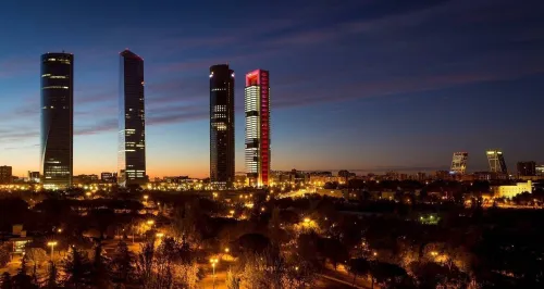 Voyage organisée en Espagne qui fait (Madrid, Andalousie et Tolède) le prix est de 297 700 dzd 