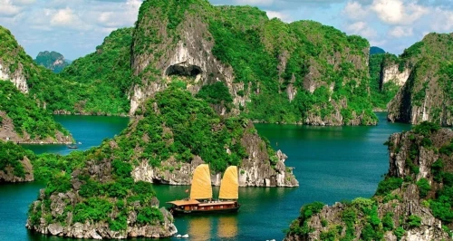 Circuit organisé au Vietnam de 10 Jours le prix est a partir 348 999 DA
