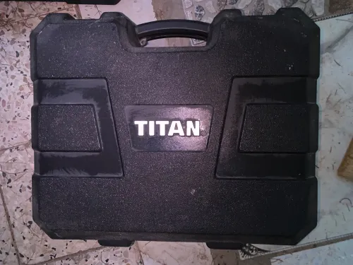 rainureuse murale Titan