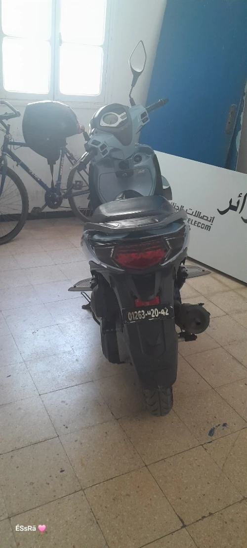 Moto n9aya Sym st 2020