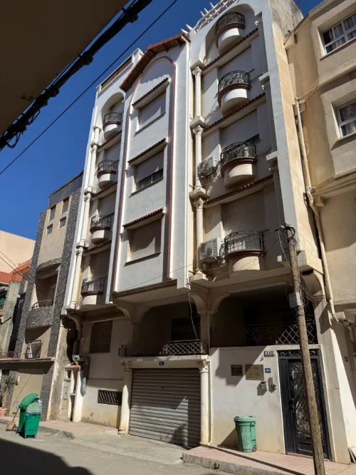 Location Appartement Niveau de villa F3 Alger Cheraga
