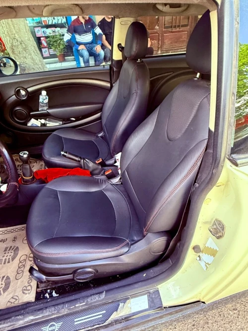 Mini cooper 2012 one