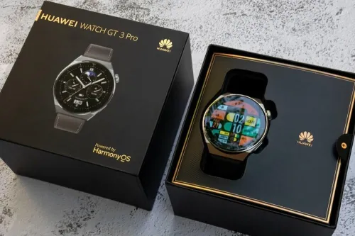 Montre Huawei Smart Watch GT3 Pro Titanium Edition AMOLED Santé GPS IP68 Etanche Sport Autonomie