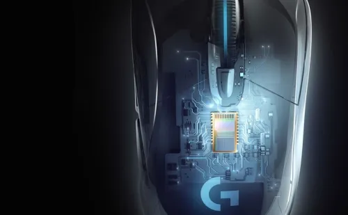 SOURIS GAMING RGB G702