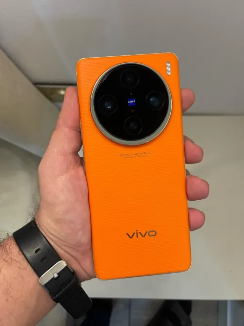 Vivo X100 pro