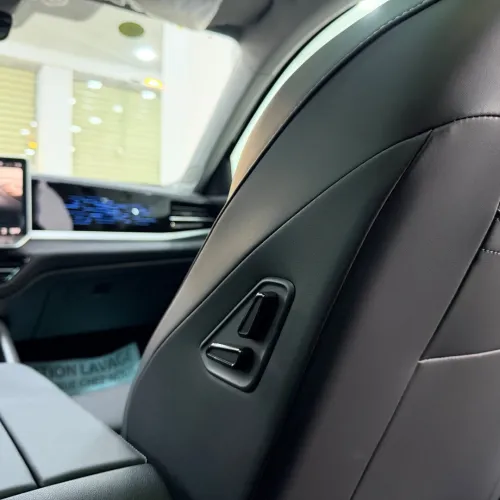 Volkswagen Passat 2025 Pro
