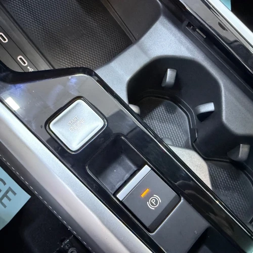 Volkswagen Passat 2025 Pro