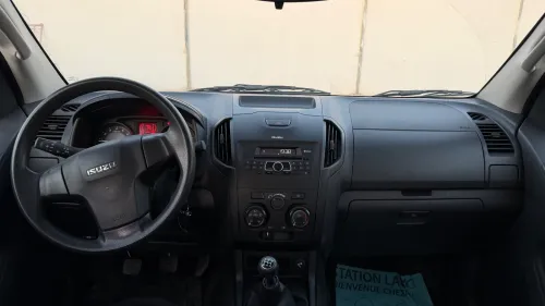 Isuzu D-MAX 2025 
