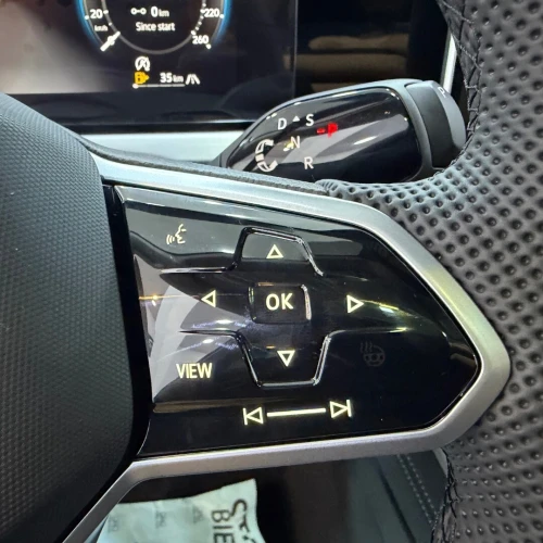Volkswagen Passat 2025 Pro